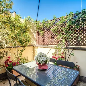  Apartment Trevi's Roof Terraces Italy